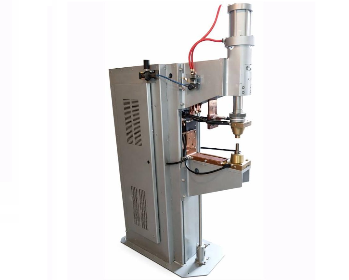 SOLDADORA PROYECCION DE 100 KVA